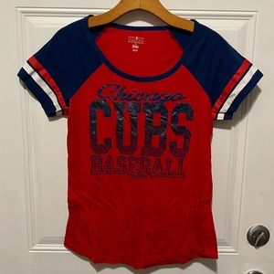 Women’s large Chicago Cubs, short sleeve T-shirt